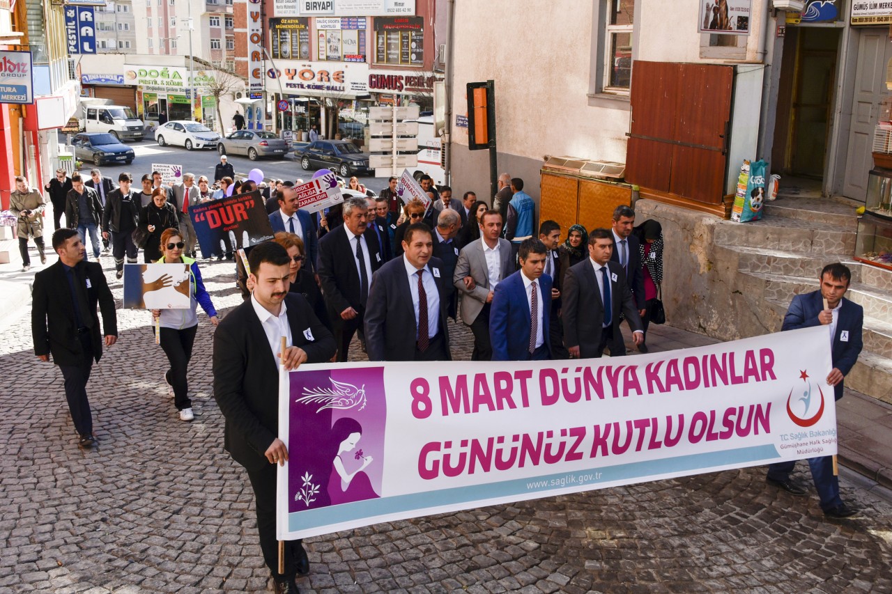 Gümüşhane’de Kadına Şiddete Hayır Yürüyüşü Düzenlendi 7