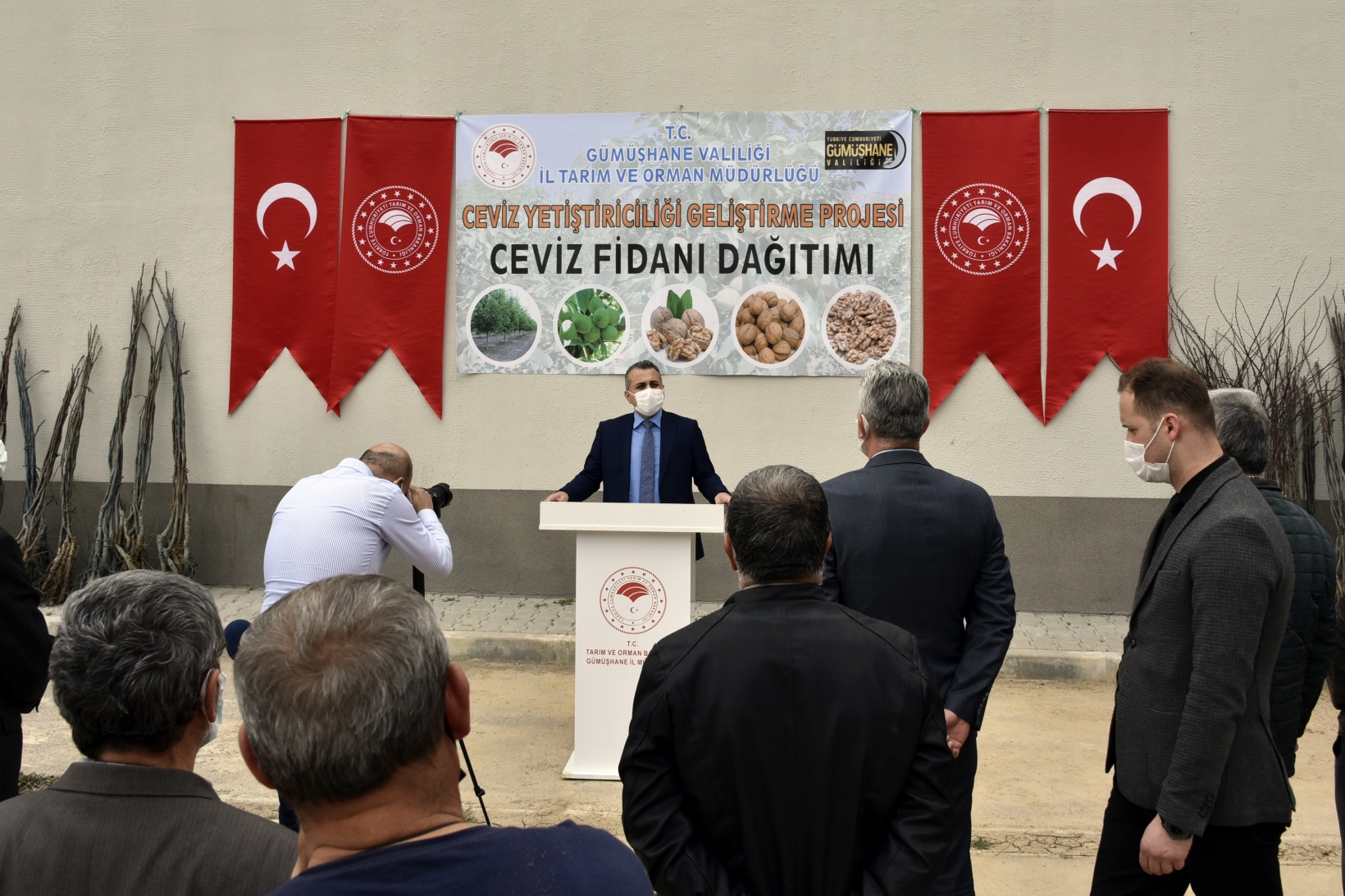 Gümüşhane’de üreticilere 5 bin 600 ceviz fidanı dağıtıldı 15