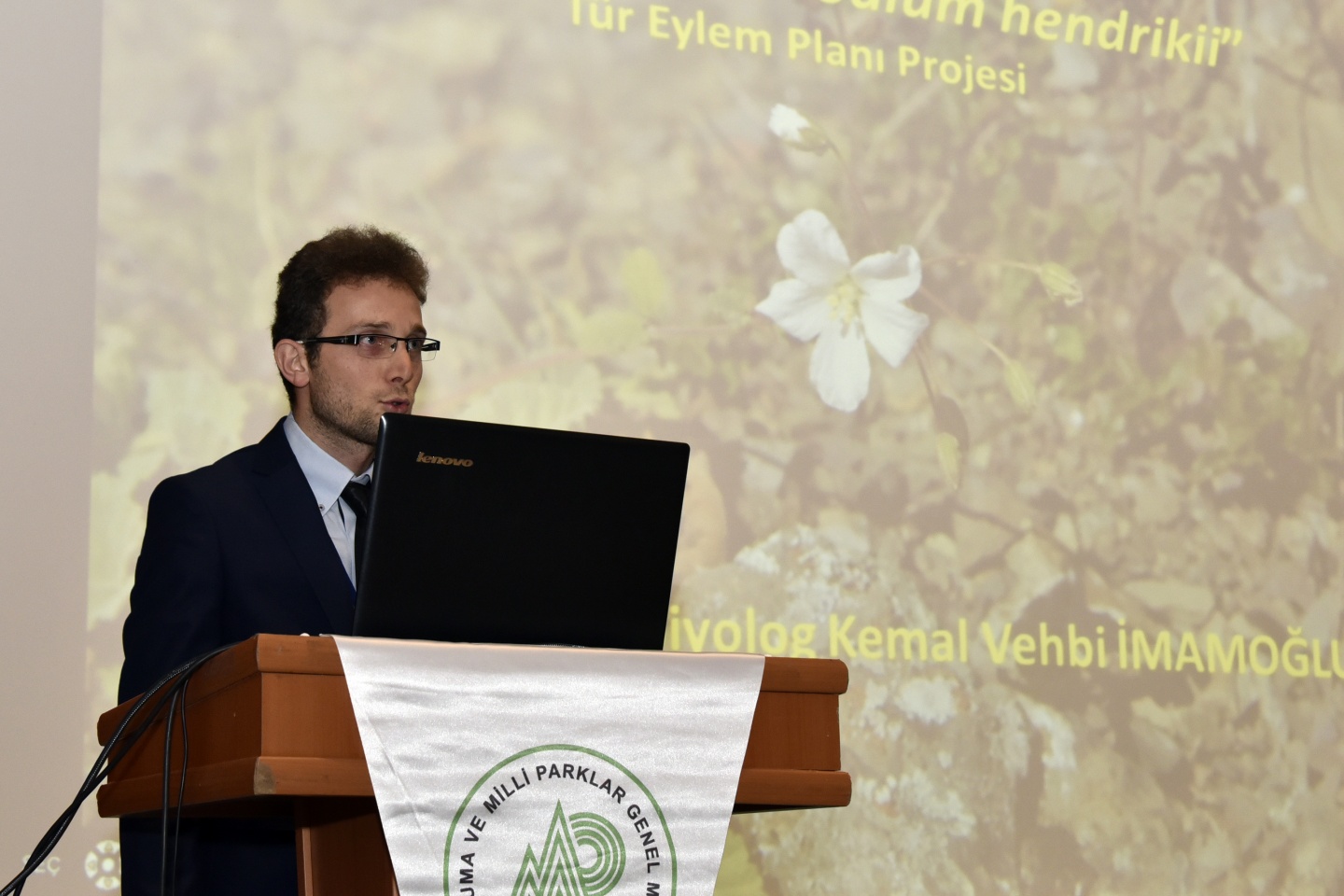 Bu bitkiden Türkiye'de sadece Gümüşhane'de ve Uzungöl'de var 9