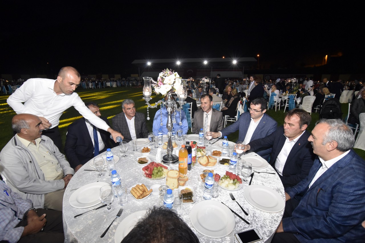 Canlı ailesi bir ilke imza attı 5