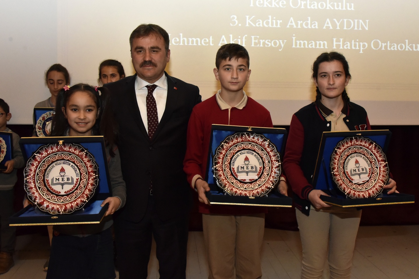 Gümüşhane’de 24 Kasım Öğretmenler Günü kutlandı 44