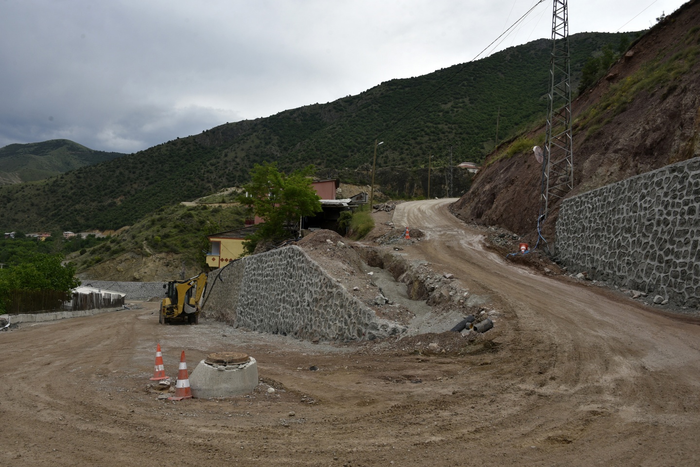 Atakan memleketine uğurlandı 16