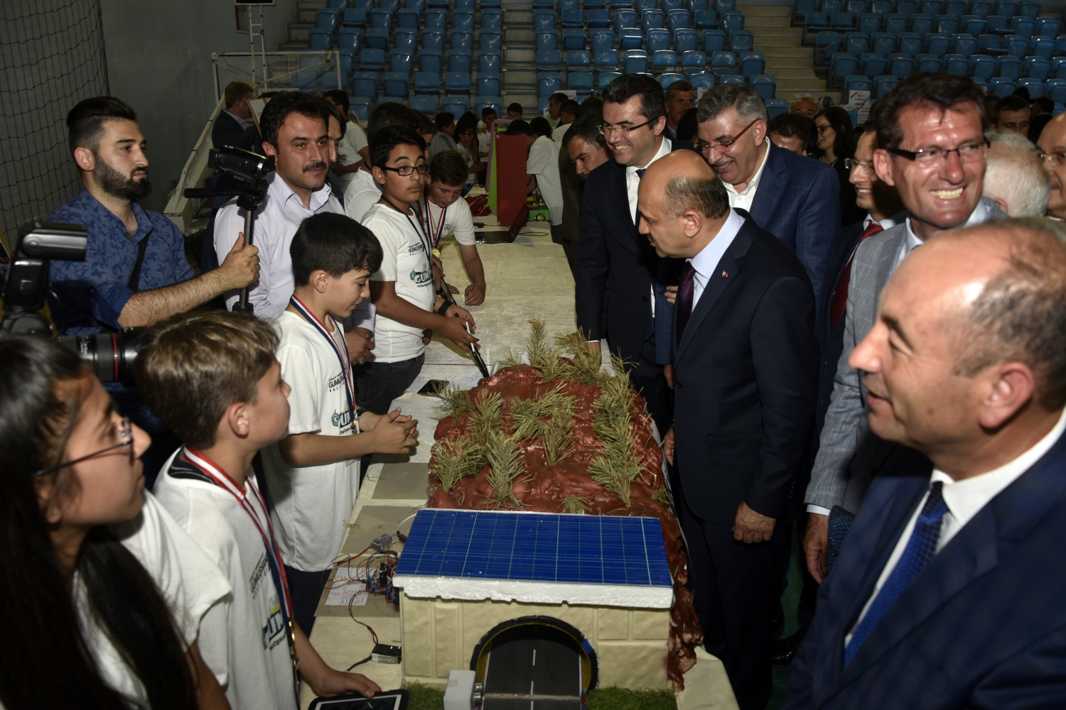 Başbakan Yardımcısı Fikri Işık Gümüşhane’de 73