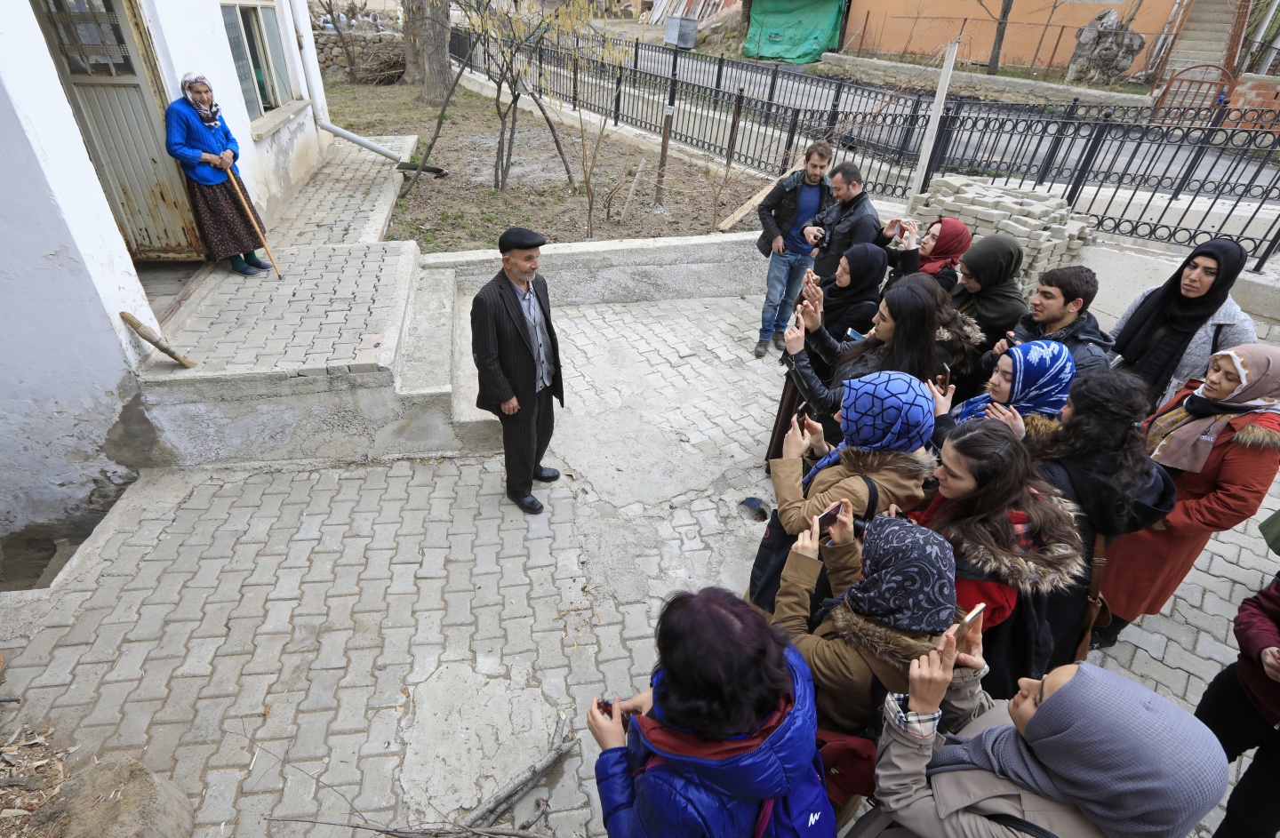 Genç fotoğrafçılar Tekke köyünü gezdi 4