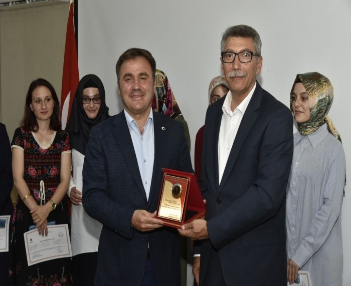 Birlik Vakfı'nın Osmanlıca kursu sona erdi 3