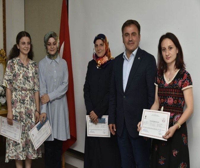 Birlik Vakfı'nın Osmanlıca kursu sona erdi 4