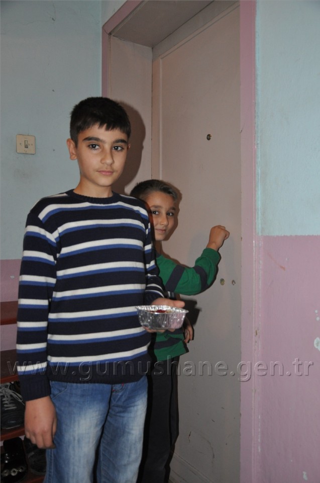 Gönüller Arasındaki Köprü: Aşure 1