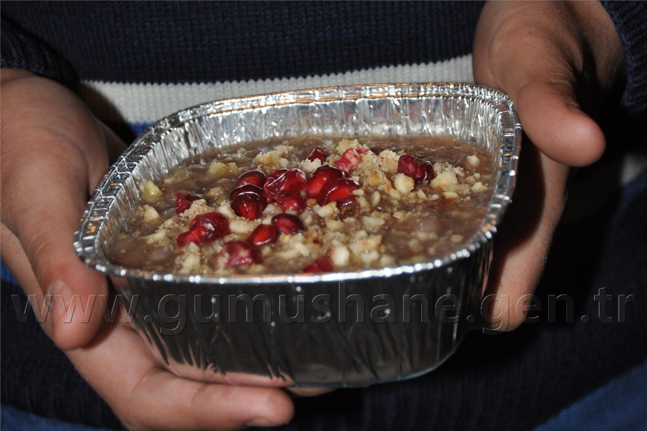 Gönüller Arasındaki Köprü: Aşure 2