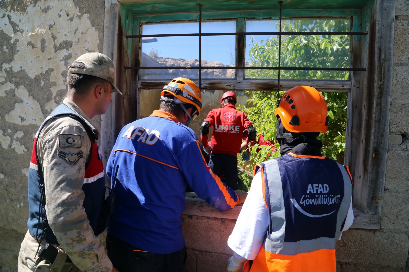 Gümüşhane'de geniş kapsamlı afet tatbikatı 2