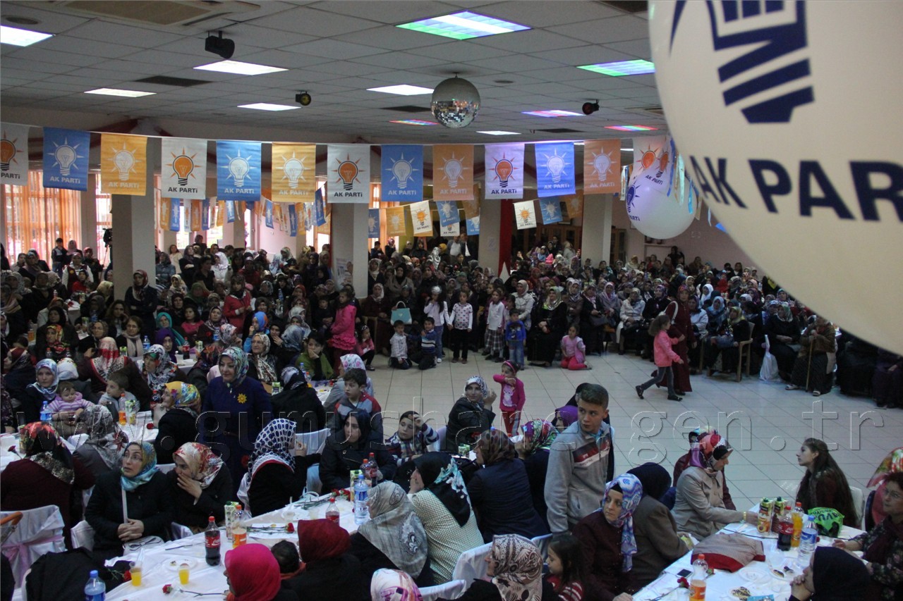 AK Kadınlardan Anneler Günü programı 3