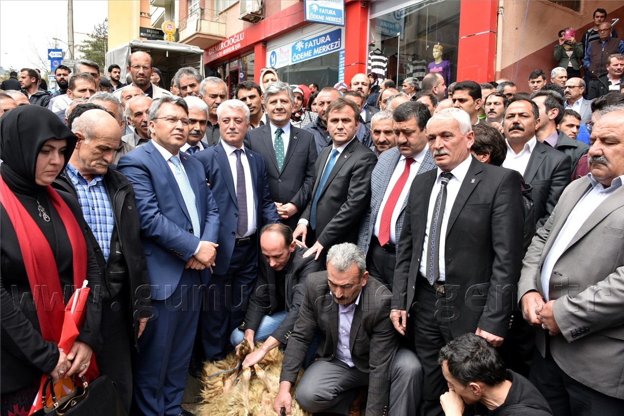 AK Parti Gümüşhane’de adaylarını tanıttı 1