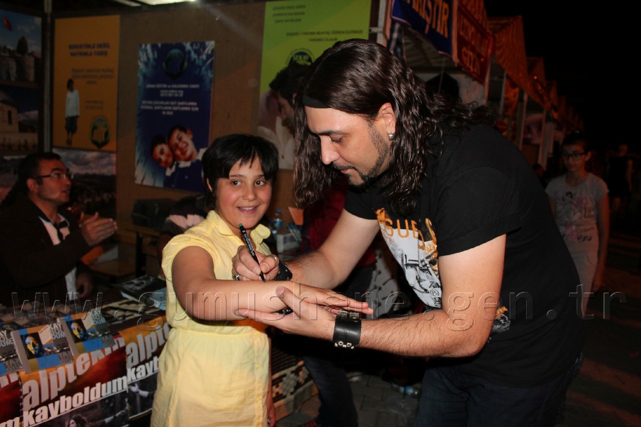 Alptekin, Şiran'da Sevenleriyle Buluştu 1