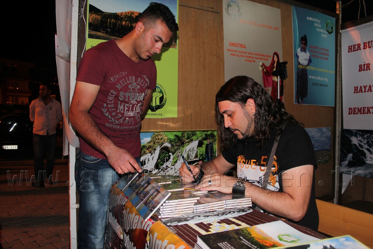 Alptekin, Şiran'da Sevenleriyle Buluştu 3