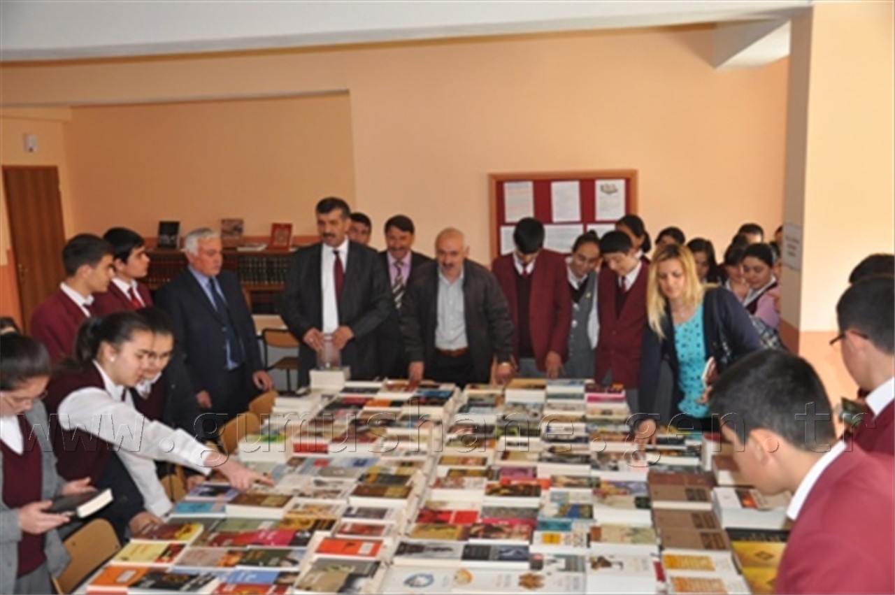 Kelkit Anadolu Lisesi Kütüphanesine Bin Kitap 1