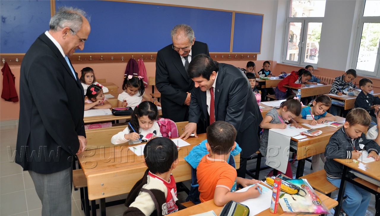 Okullar Miniklerle Açıldı 2