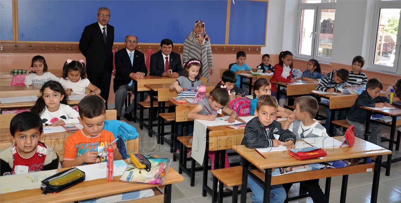 Okullar Miniklerle Açıldı 3