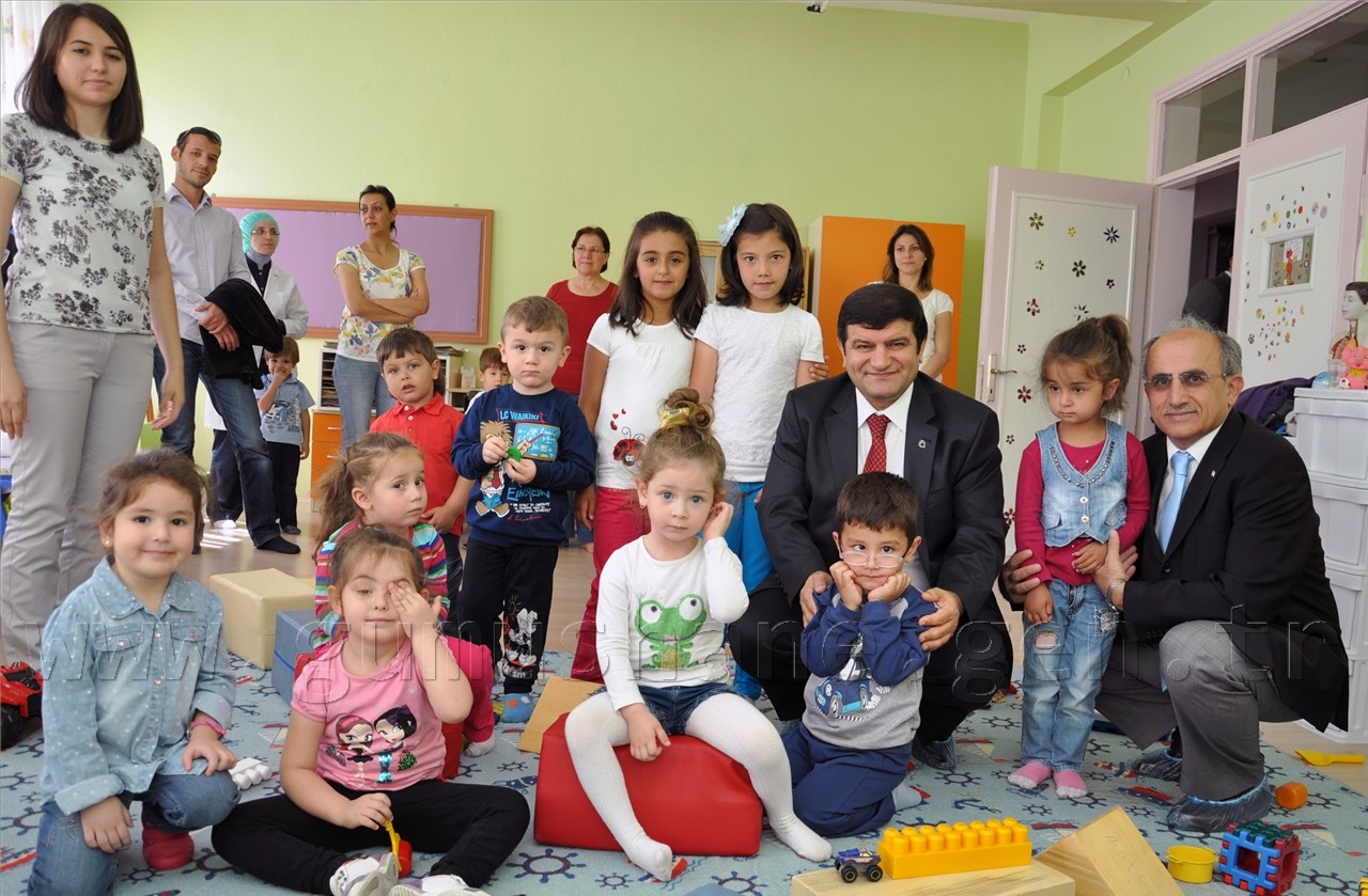 Okullar Miniklerle Açıldı 7