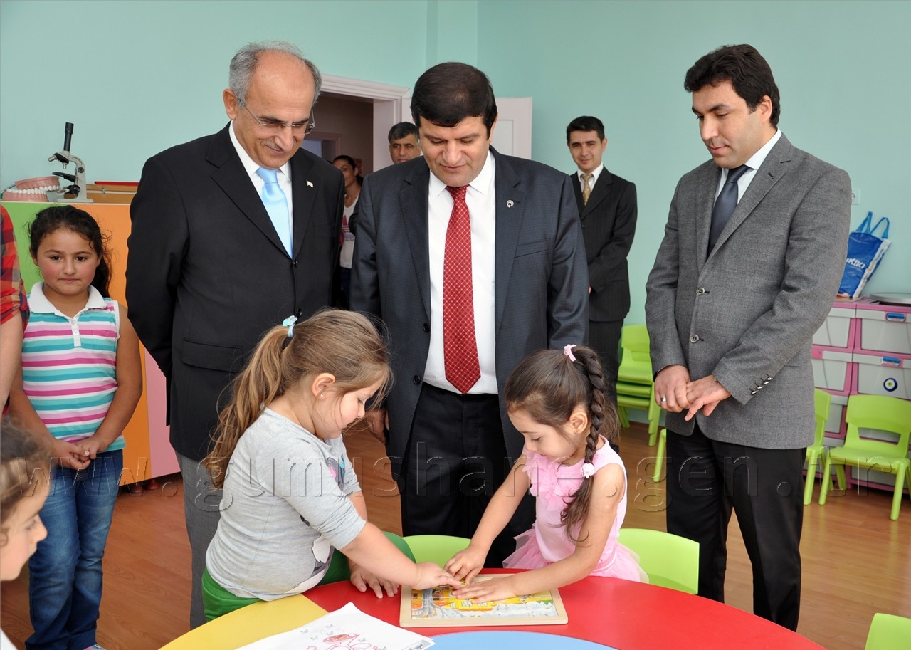 Okullar Miniklerle Açıldı 9