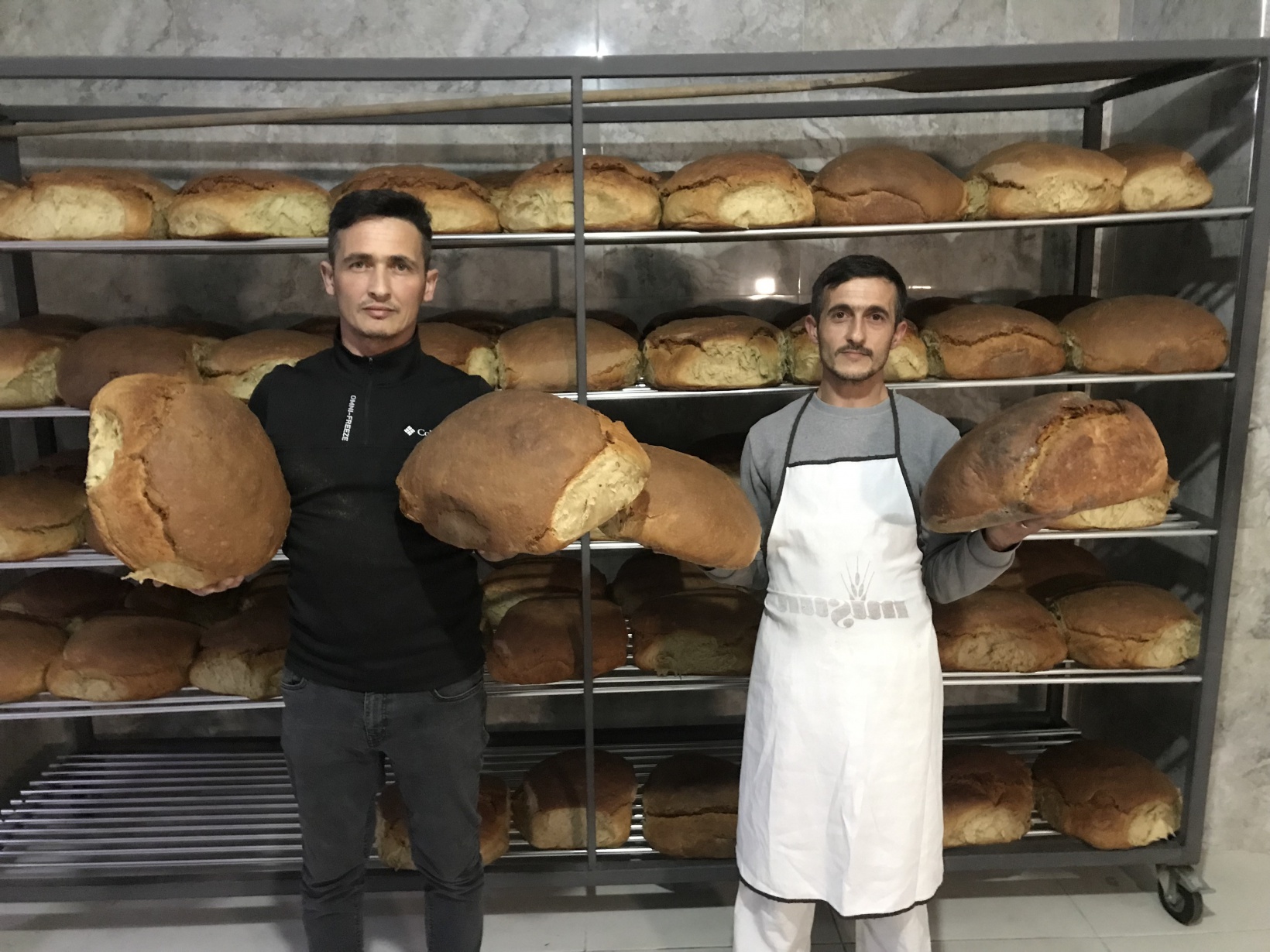 100 yıllık ekşi maya ile üretilen Araköy Ekmeği sofraları süslüyor 5