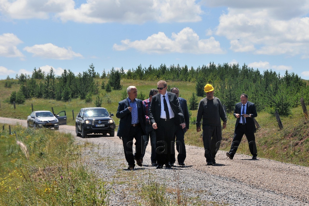 Gümüşhane Köy Yollarında Asfalt Çalışması Ramazan Ayında da Devam Etti 7