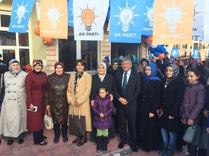 Aydın ailesi aile boyu AK davaya hizmet ediyor 8