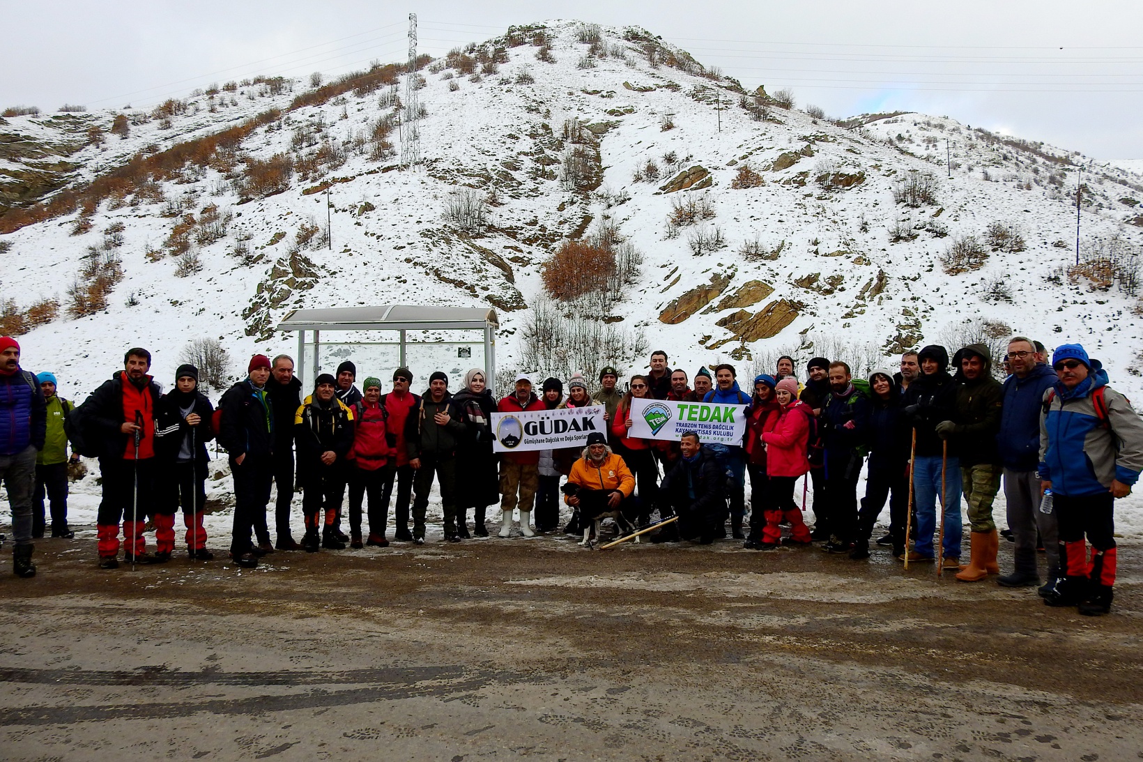 Gümüşhaneli, Trabzonlu ve Samsunlu dağcılardan kar yürüyüşü 3