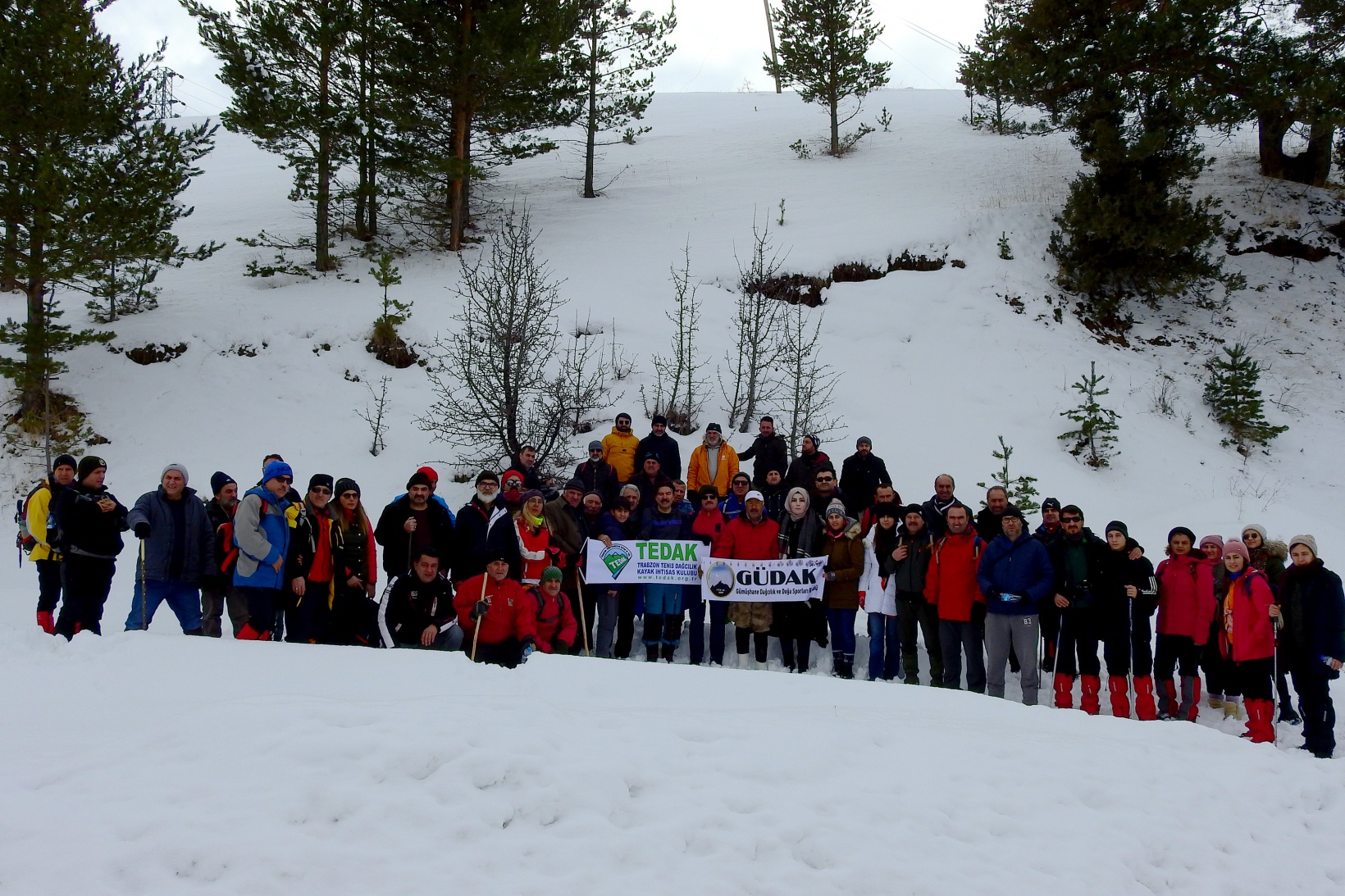 Gümüşhaneli, Trabzonlu ve Samsunlu dağcılardan kar yürüyüşü 1