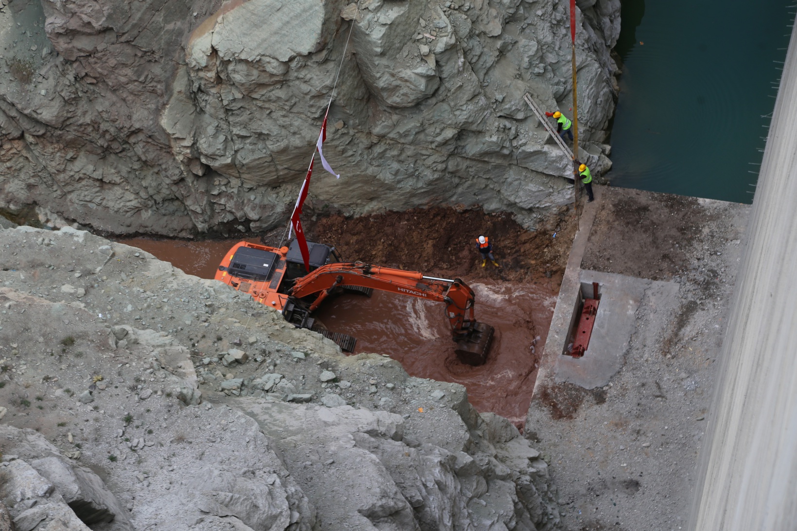 Bahçecik Barajı’nda su tutma töreni gerçekleştirildi 8