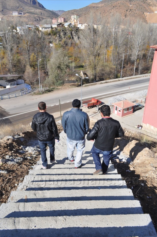 TOKİ'ye Merdiven Yapıldı 2