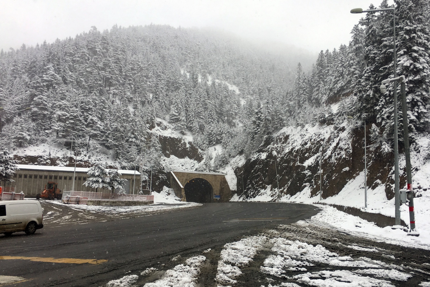 Gümüşhane’nin yüksekleri beyaza büründü 5
