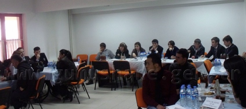 Gümüşhane'de Gençliğin Sorunları Masaya Yatırıldı 6