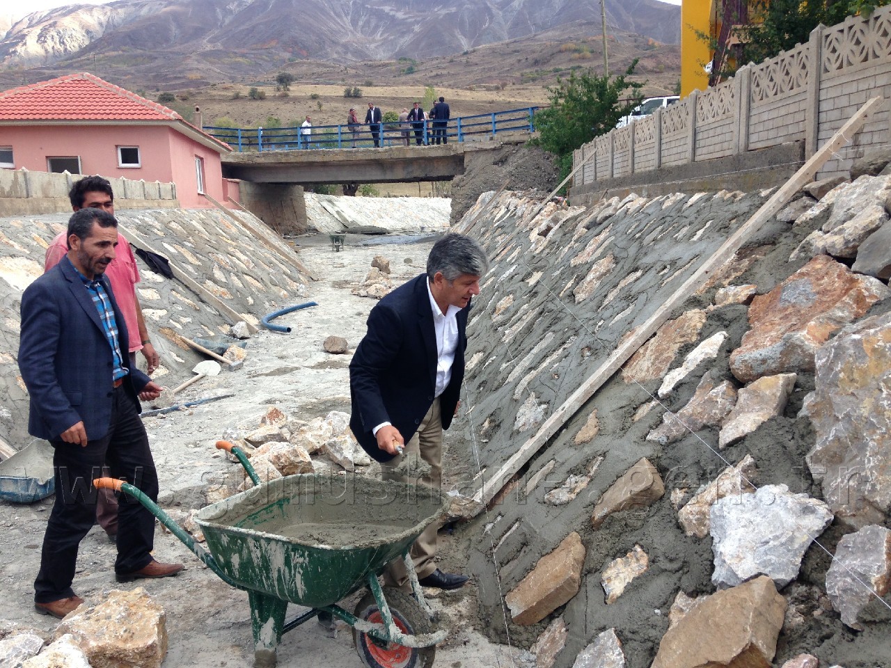 'Sözünün Erisin Vekilim' 4