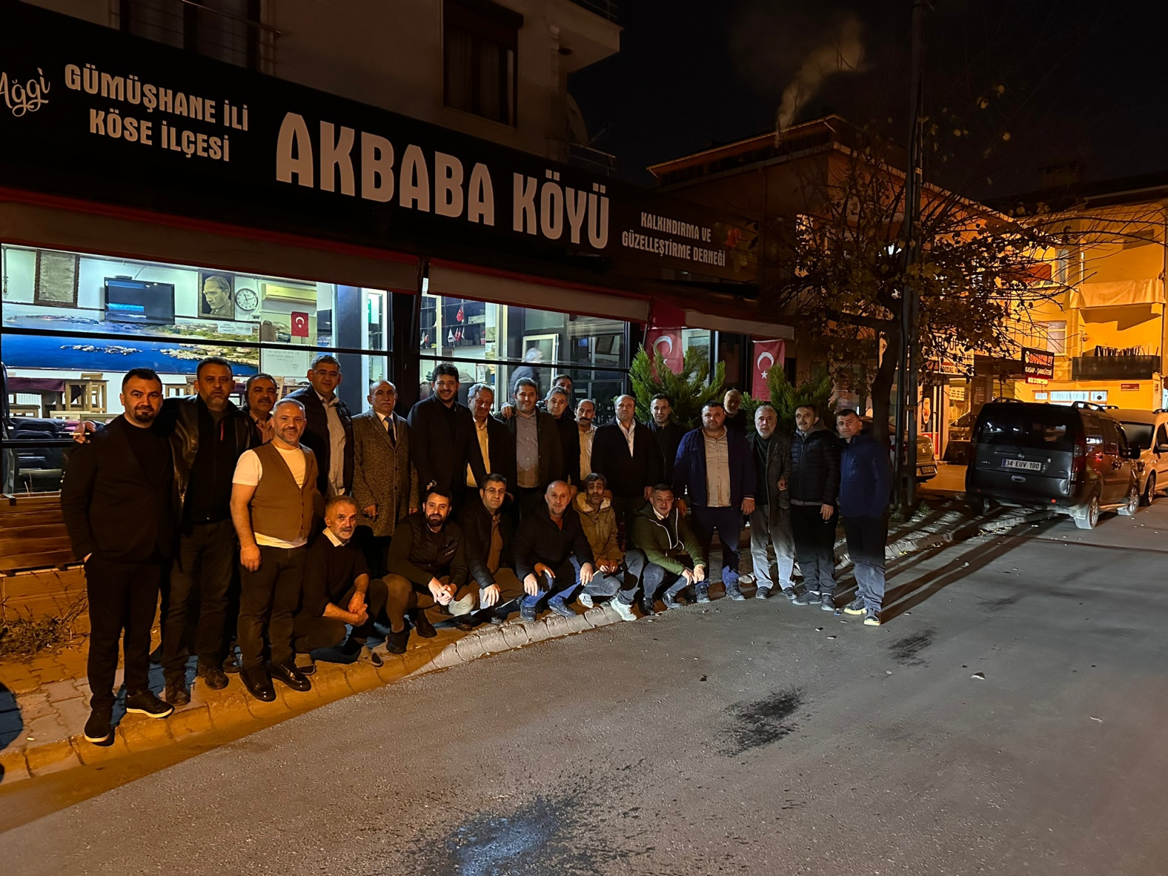 Kul Nuri ve Yavuzer Akbaba Derneği Dost Meclisinde buluştu 3