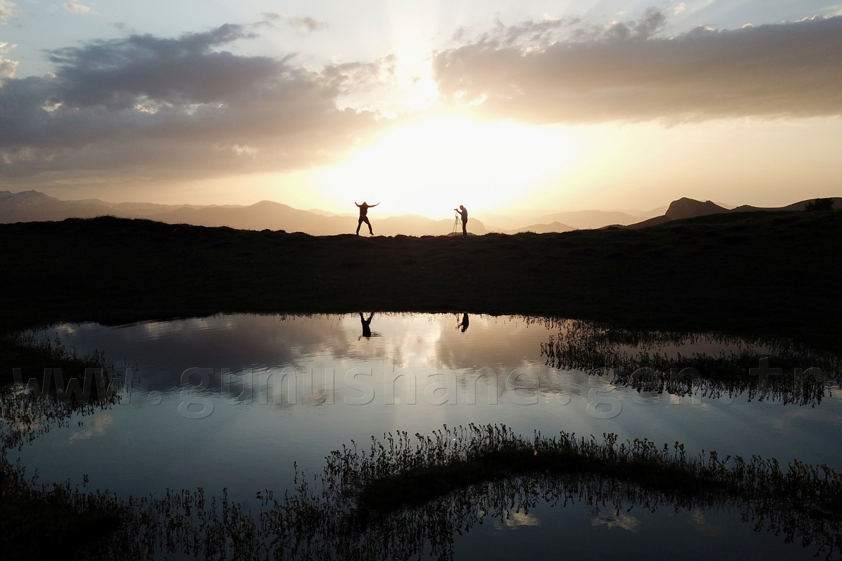 İmparatorlukların sessiz tanığı Dipsiz Gölde bahar güzelliği 6