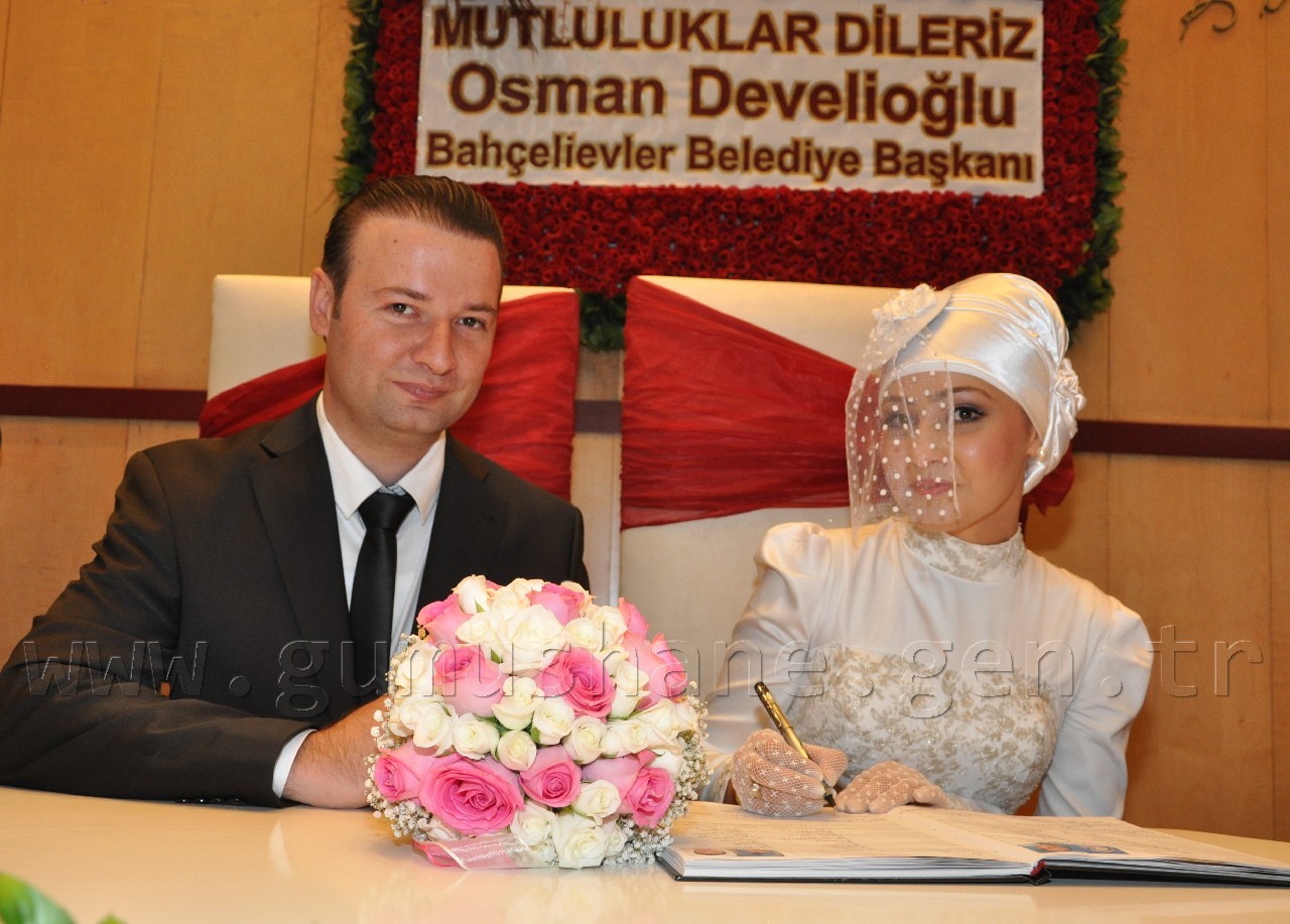 Başhekim Ölü Bulundu 18