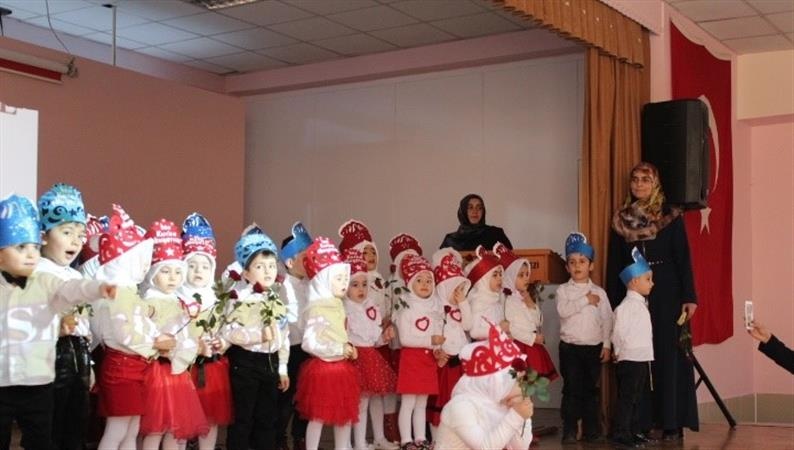 Müftülükten ‘Adalet ve Hakkaniyet Bağlamında Kadın’ programı 12