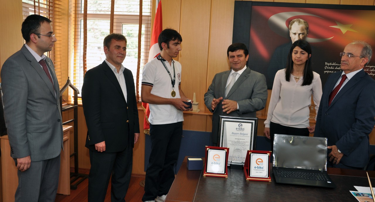 Efsanevi Taşlar Birinci Oldu 3