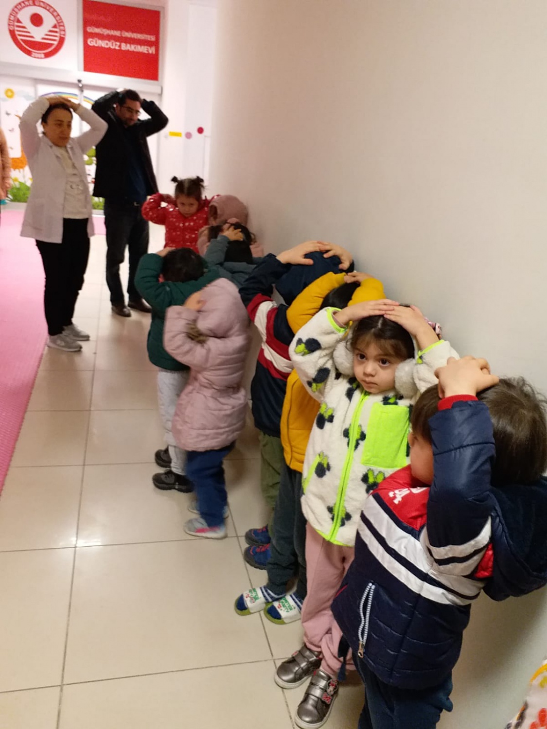 Miniklere sivil savunma eğitimi 4