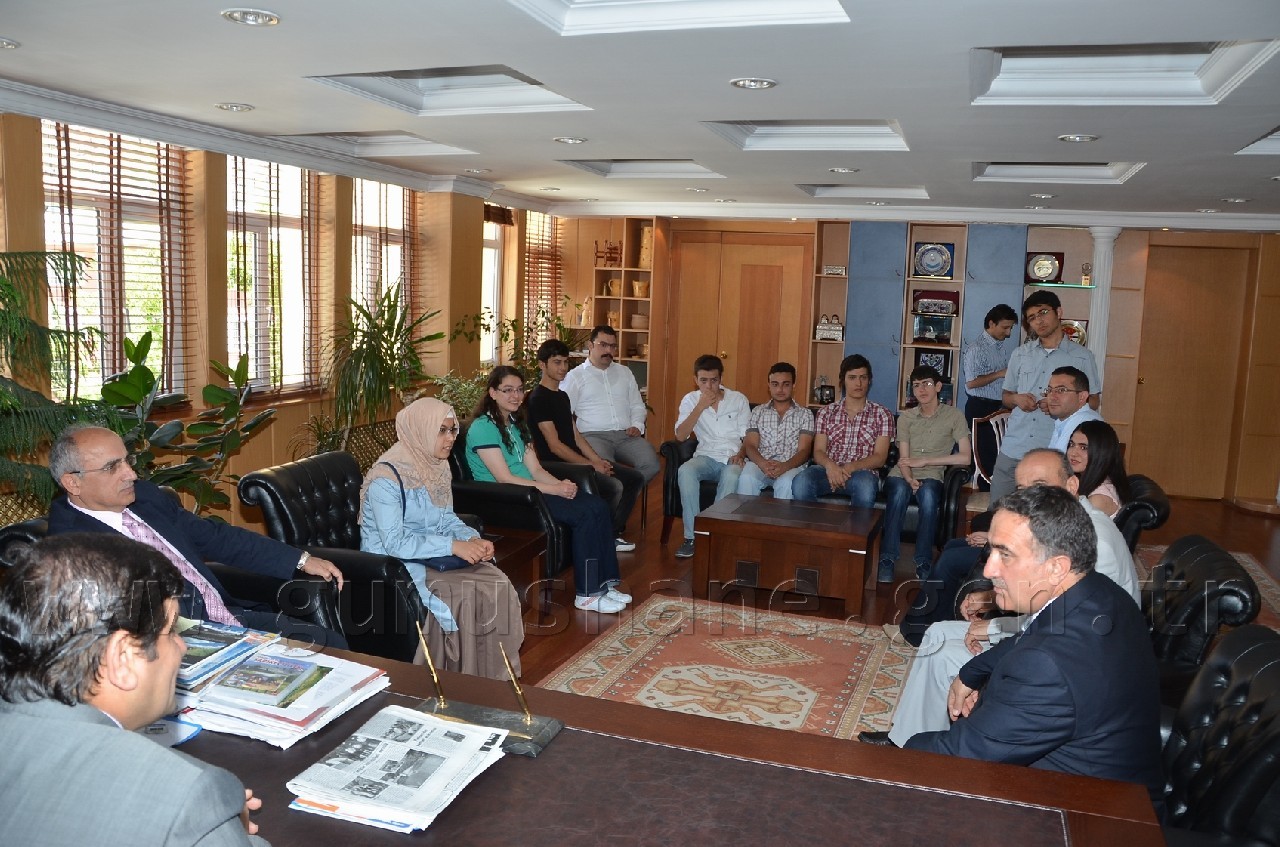 Vali Mayda'dan LYS Şampiyonlarına Altın 2