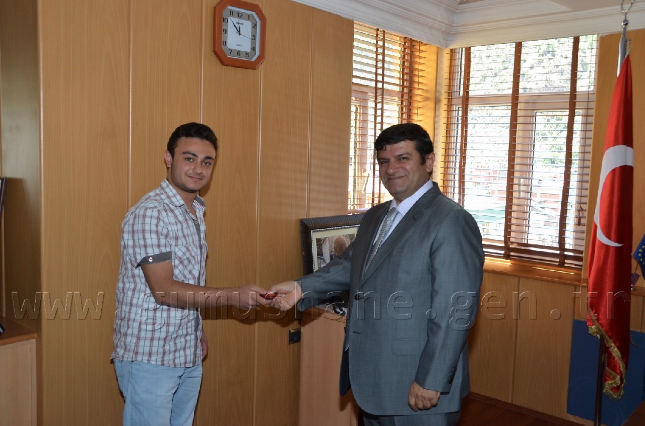 Vali Mayda'dan LYS Şampiyonlarına Altın 3