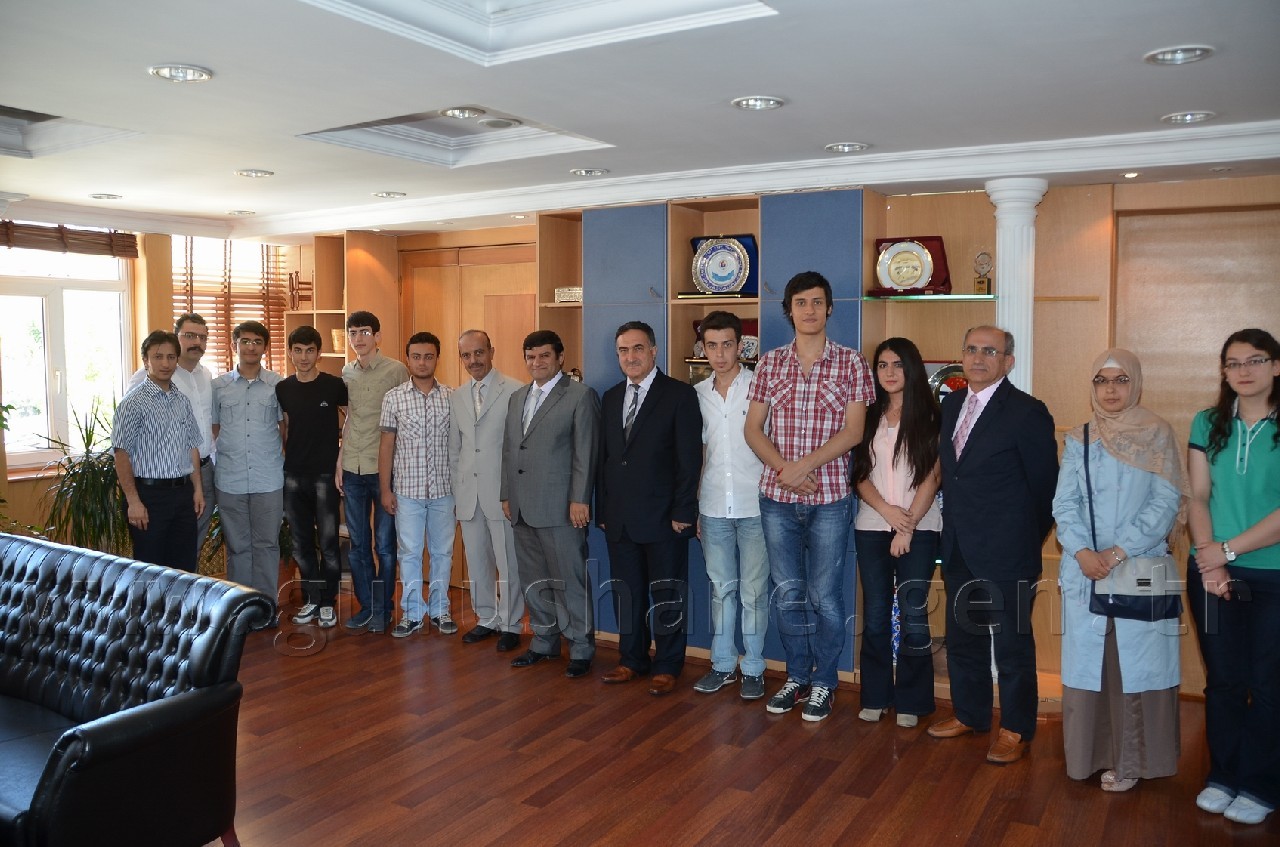 Vali Mayda'dan LYS Şampiyonlarına Altın 4