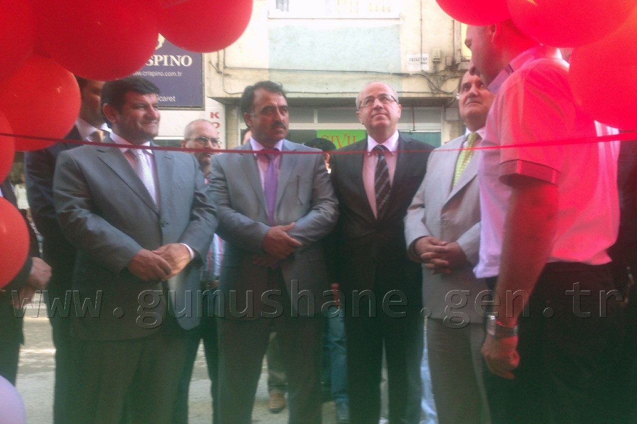 Jakamen Erkek Giyim Mağazası açıldı 1