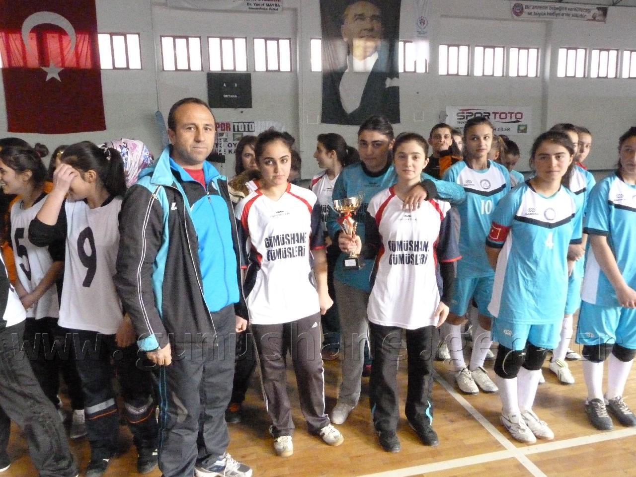 Genç Kızlar Futsal Müsabakası Sona Erdi 4