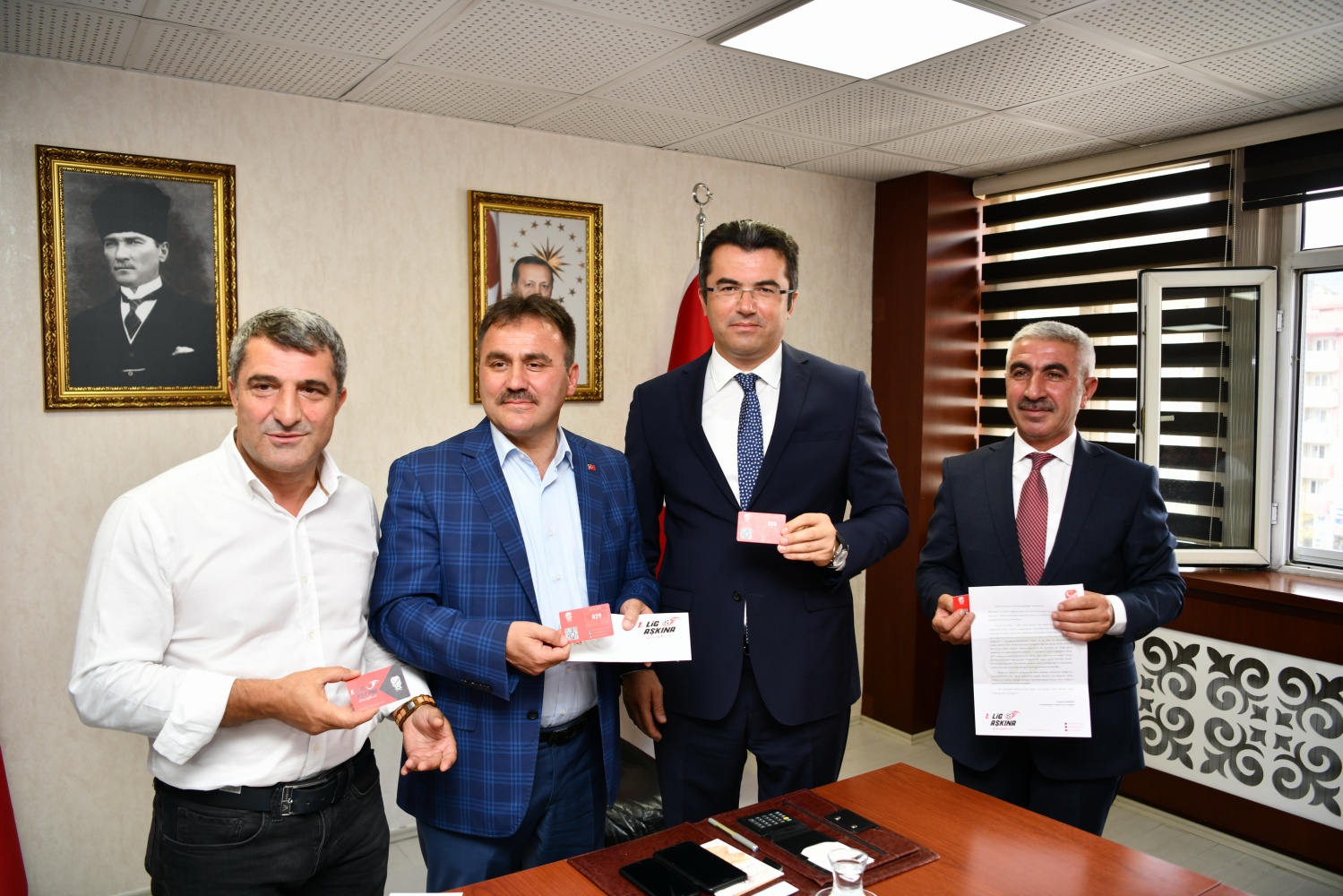 Vali Memiş, kombine bilet aldı 1