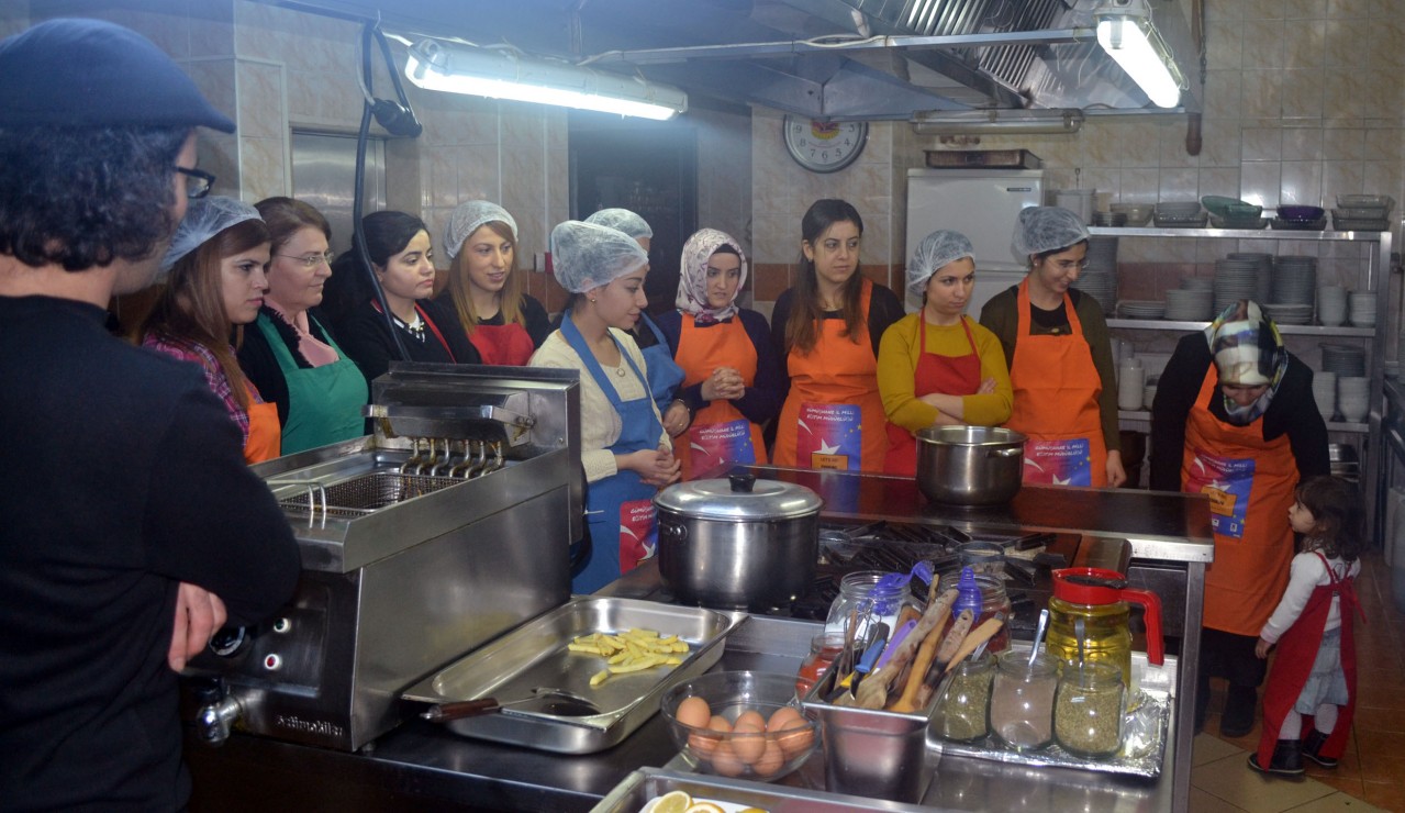 Geleneksel tatlar mutfak çalışması 1