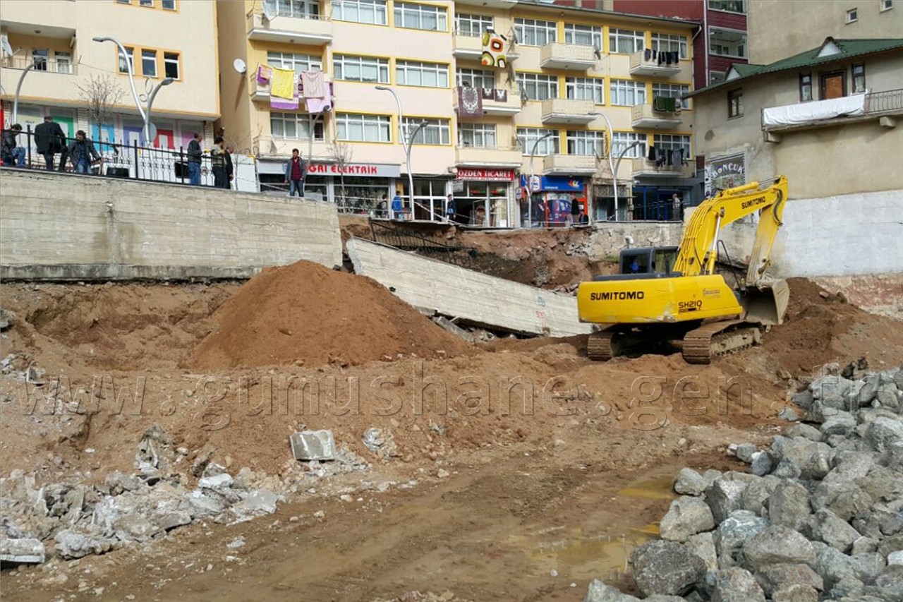 Başkan Çimen, Gençlik Merkezi inşaatını inceledi 5