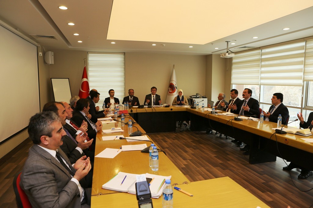 Belediye Meclisi İlk Toplantısını Yaptı  5