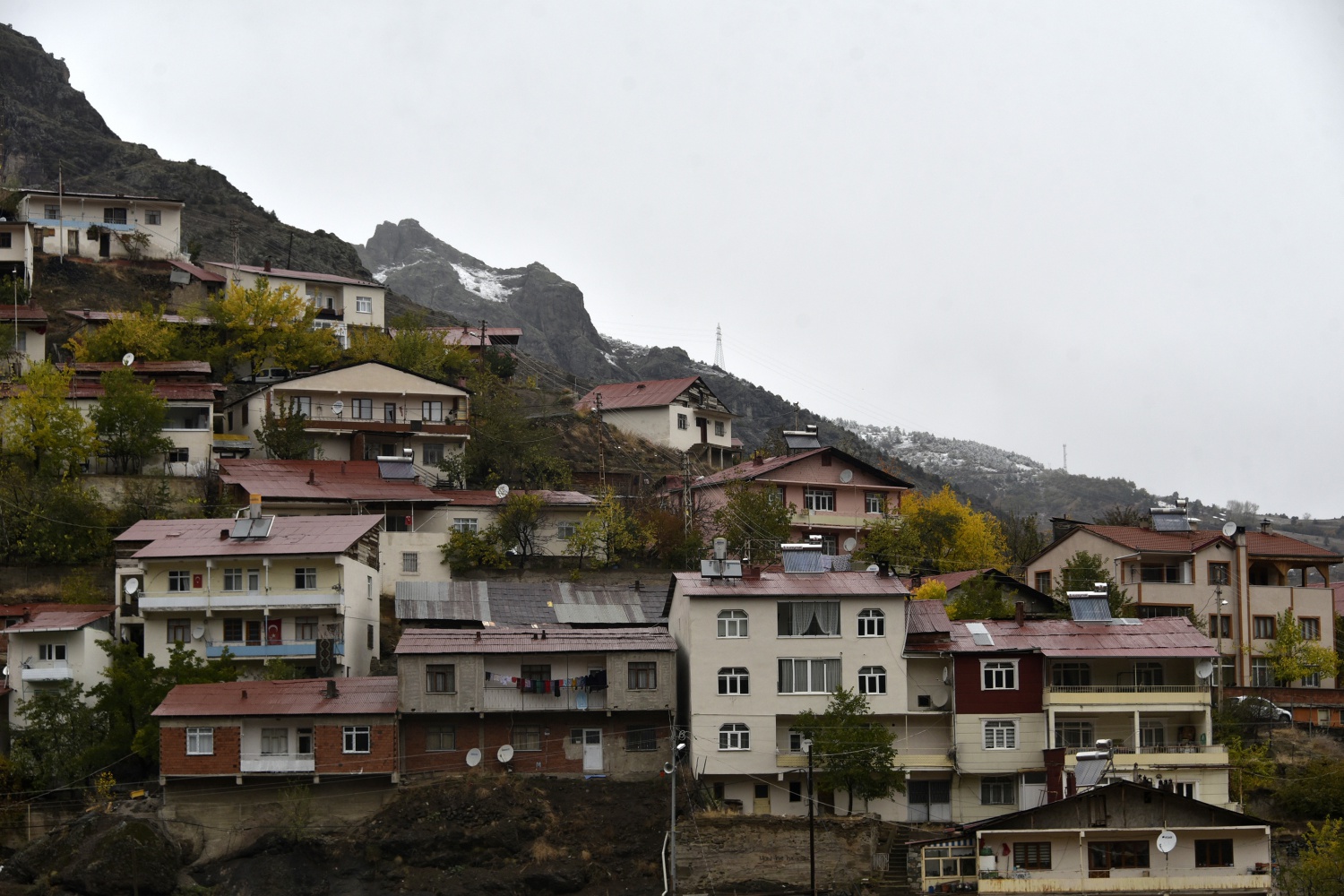 Gümüşhane’nin yüksekleri beyaza büründü 3