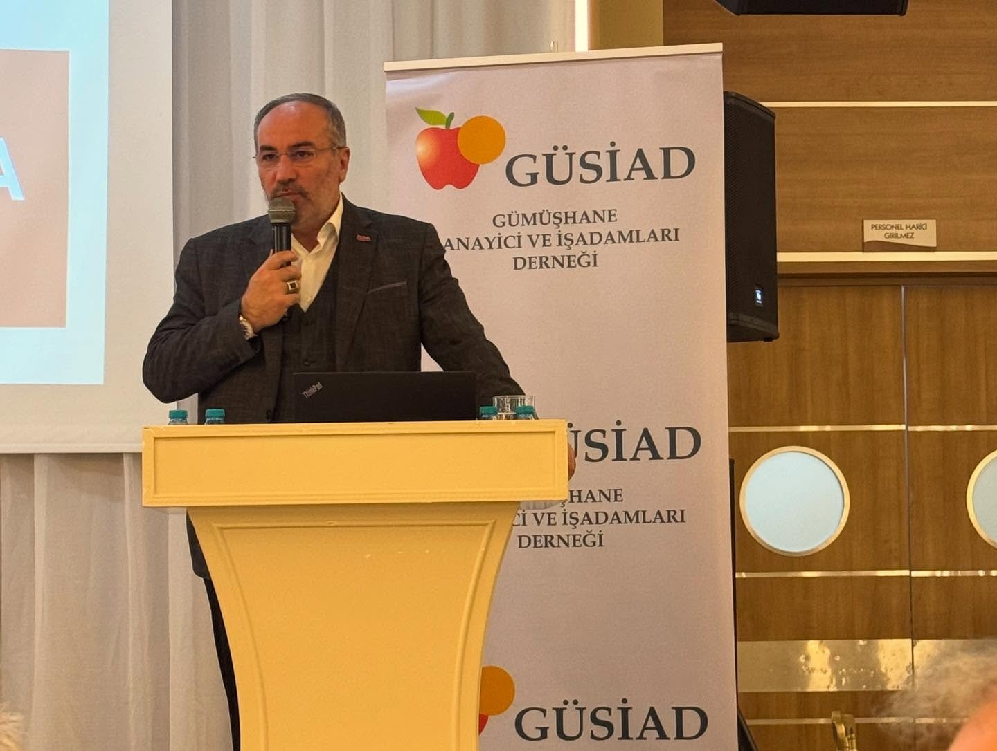 GÜSİAD ailesi geleneksel iftar programında buluştu 3