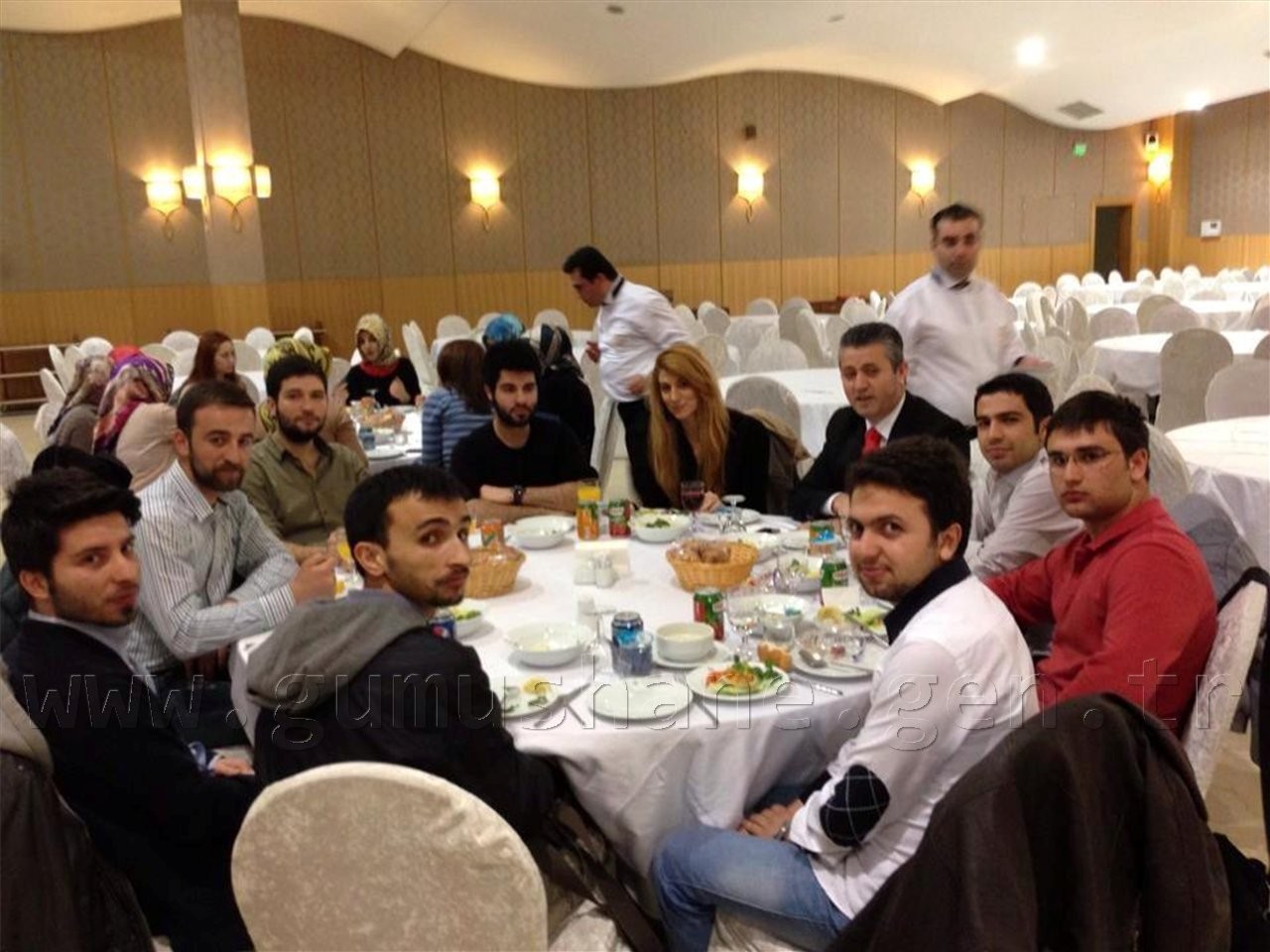 GÜSEV Burs Verdiği Öğrencileri Ağırladı 2